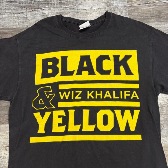Vintage 2000s Wiz Khalifa Black & Yellow Hanes Mens M Concert Rap Music T-Shirt - Picture 2 of 8